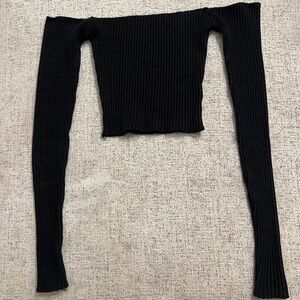 Are You Am I | Minka | Off-The-Shoulder Long Sleeve Crop Top In Black | S